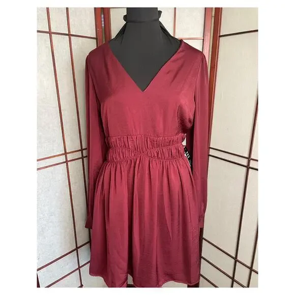 Express Burgundy Satin Long Sleeve V-Neck Mini Dress Size M - Picture 3 of 8